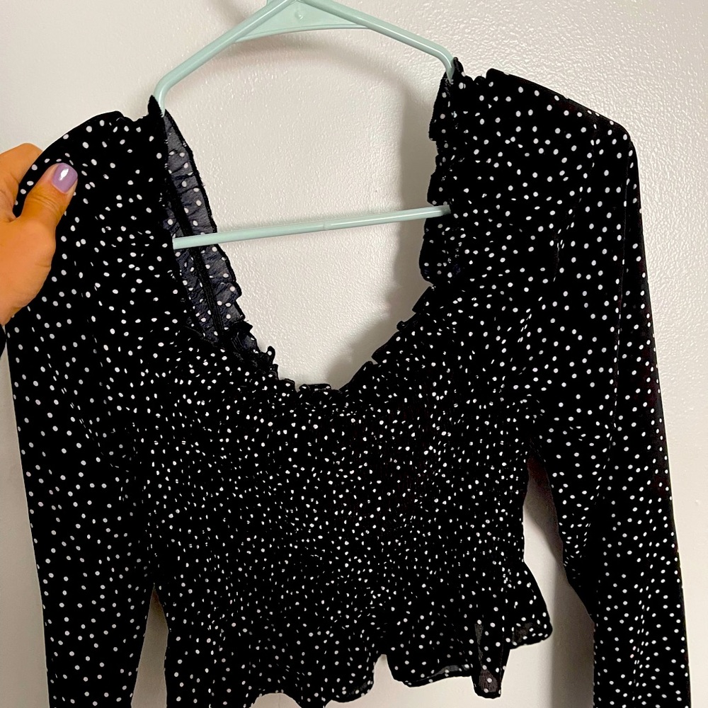 Blouse, off the shoulder, ruffled sleeves from Forever 21. Worn once, too small